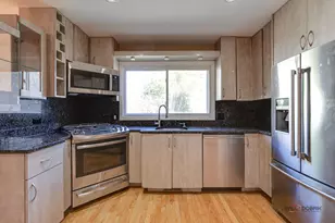 920 Lee Ct, Buffalo Grove, IL 60089 - Photo 15