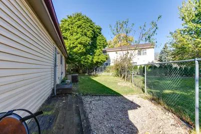 920 Lee Court, Buffalo Grove, IL 60089 - Photo 33