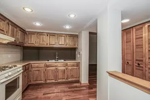 212 W St Charles Rd, Lombard, IL 60148 - Photo 5