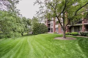 212 W St Charles Rd, Lombard, IL 60148 - Photo 25