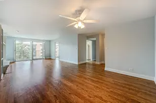 701 Lake Hinsdale Dr, Willowbrook, IL 60527 - Photo 5