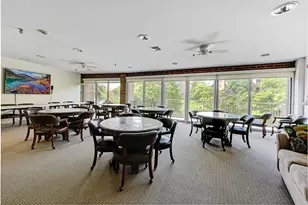 701 Lake Hinsdale Dr, Willowbrook, IL 60527 - Photo 19