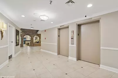 701 Lake Hinsdale Drive #412, Willowbrook, IL 60527 - Photo 3