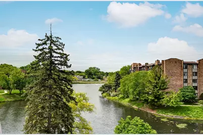 701 Lake Hinsdale Drive #412, Willowbrook, IL 60527 - Photo 9
