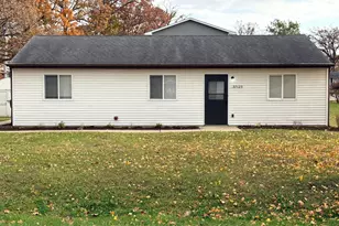 37125 N Summerfield Dr, Lake Villa, IL 60046 - Photo 1