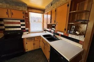 7646 S Merrill Ave, Chicago, IL 60649 - Photo 9