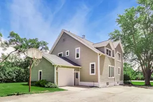 24W066 St Charles Rd, Wheaton, IL 60187 - Photo 31