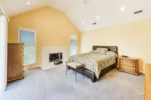 24W066 St Charles Rd, Wheaton, IL 60187 - Photo 17