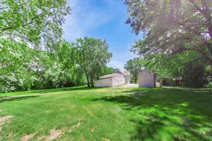 24W066 St Charles Rd, Wheaton, IL 60187 - Photo 33