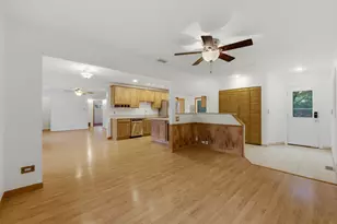 440 Aster Ln, Hoffman Estates, IL 60169 - Photo 13