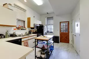 708 W Buckingham Pl, Chicago, IL 60657 - Photo 29