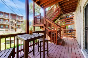 708 W Buckingham Pl, Chicago, IL 60657 - Photo 21