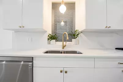 1445 W Grand Avenue #1E, Chicago, IL 60642 - Photo 5