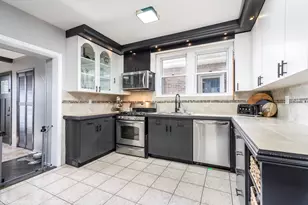 3024 N 76th Ave, Elmwood Park, IL 60707 - Photo 7
