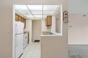1 Bloomingdale Pl, Bloomingdale, IL 60108 - Photo 5