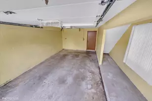 2 Dennis Ct, Schaumburg, IL 60193 - Photo 15
