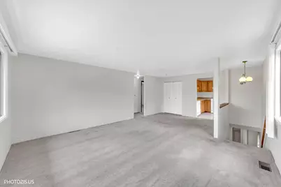 2 Dennis Court #2, Schaumburg, IL 60193 - Photo 3