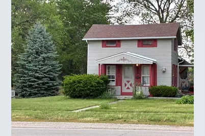 704 W Grant Highway, Marengo, IL 60152 - Photo 1