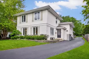 312 Spring Ave, Glen Ellyn, IL 60137 - Photo 1