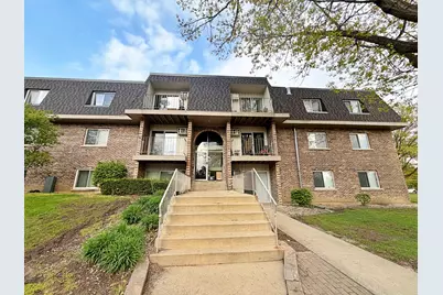 841 Blossom Lane #203, Prospect Heights, IL 60070 - Photo 1