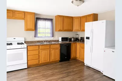 807 W 7th Street, Sterling, IL 61081 - Photo 5
