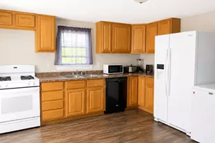 807 W 7th St, Sterling, IL 61081 - Photo 5