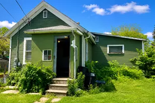 807 W 7th St, Sterling, IL 61081 - Photo 3