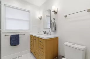 1725 Sunset Ridge Rd, Glenview, IL 60025 - Photo 19