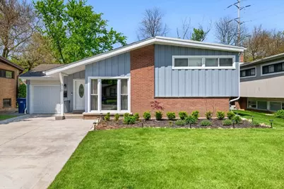 310 Chipili Drive, Northbrook, IL 60062 - Photo 1