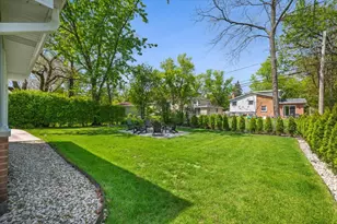 310 Chipili Dr, Northbrook, IL 60062 - Photo 27