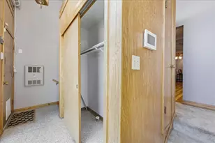 616 Seneca Dr, Aurora, IL 60506 - Photo 5
