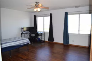 565 N Strack St, Cortland, IL 60112 - Photo 9