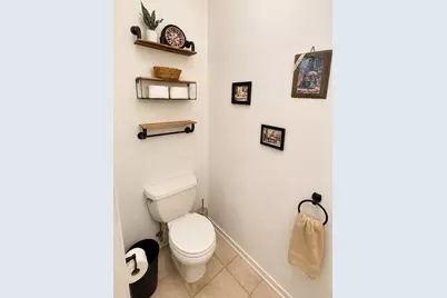 1935 N Fairfield Avenue #307, Chicago, IL 60647 - Photo 17
