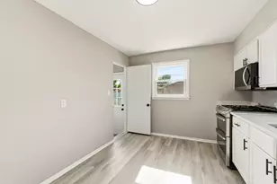 1105 N William St, Joliet, IL 60435 - Photo 7