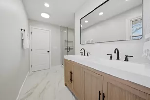 6S656 Avon Ct, Naperville, IL 60540 - Photo 15