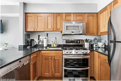 2146 N Lincoln Avenue #A2, Chicago, IL 60614 - Photo 9