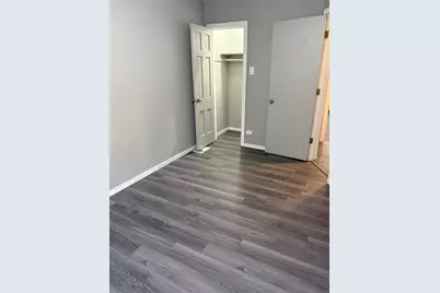2448 E 74th Street, Chicago, IL 60649 - Photo 17