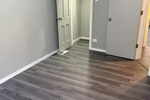 2448 E 74th St, Chicago, IL 60649 - Photo 17