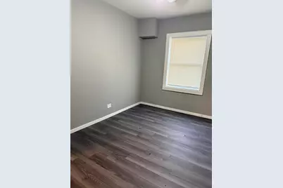 2448 E 74th Street, Chicago, IL 60649 - Photo 21