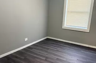 2448 E 74th St, Chicago, IL 60649 - Photo 21