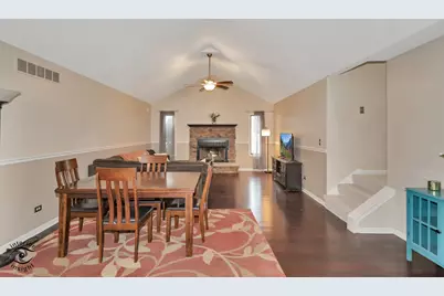 15530 Donegal Drive, Manhattan, IL 60442 - Photo 5