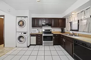 966 N Rohlwing Rd, Addison, IL 60101 - Photo 15
