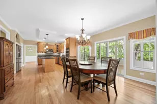 25831 Meadowland Cir, Plainfield, IL 60585 - Photo 15