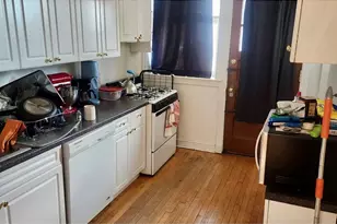 943 Judson Ave, Evanston, IL 60202 - Photo 3