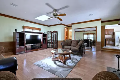 108 Cedar Circle, Streamwood, IL 60107 - Photo 11