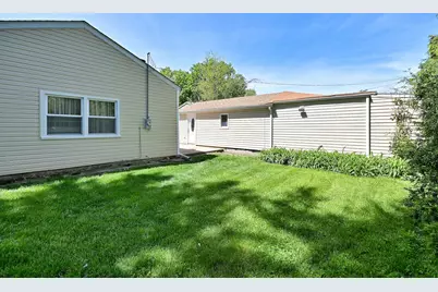108 Cedar Circle, Streamwood, IL 60107 - Photo 25
