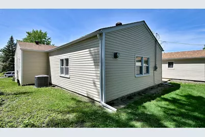 108 Cedar Circle, Streamwood, IL 60107 - Photo 27