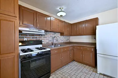 108 Cedar Circle, Streamwood, IL 60107 - Photo 7