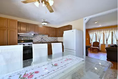 108 Cedar Circle, Streamwood, IL 60107 - Photo 9