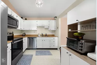 156 W Golf Road #E, Libertyville, IL 60048 - Photo 7